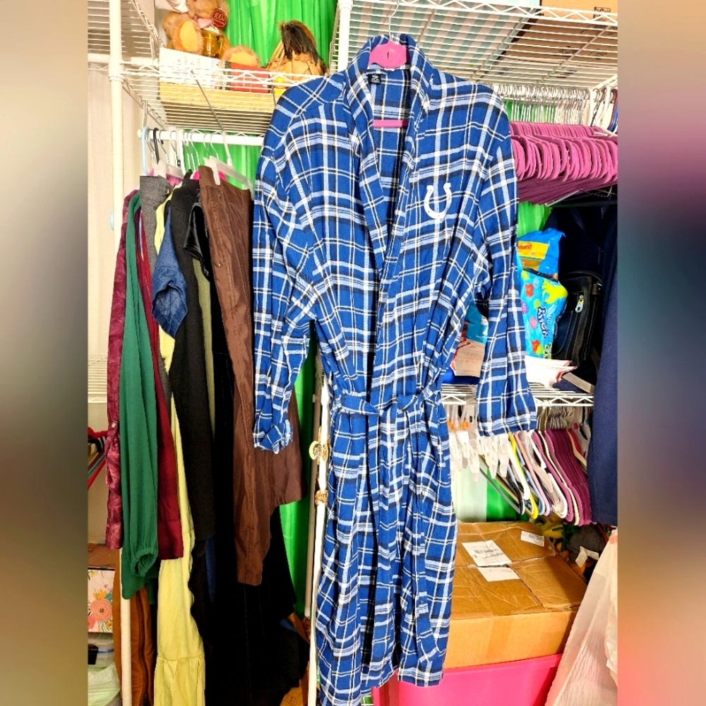 NFL Colts robe one size fits all